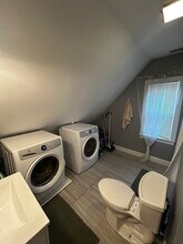 89 Wachusett St, Unit 3 in Boston, MA - Foto de edificio - Building Photo