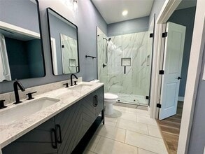 1012 Lawton St SW in Atlanta, GA - Building Photo - Building Photo