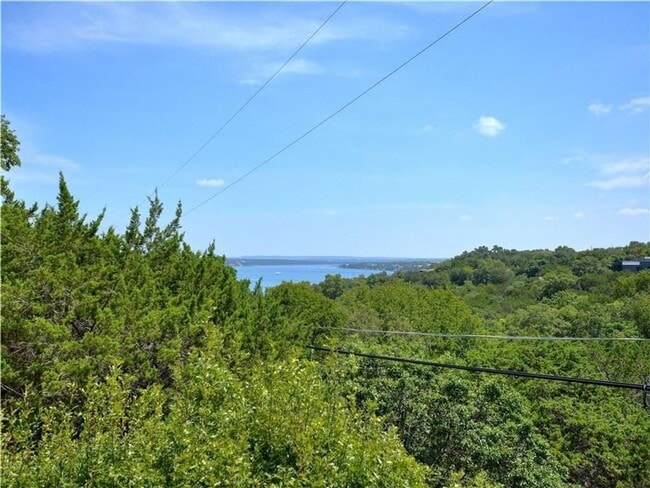 205 Capri in Lakeway, TX - Building Photo - Building Photo