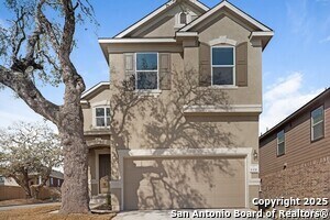 1331 Hawk Ct in San Antonio, TX - Building Photo