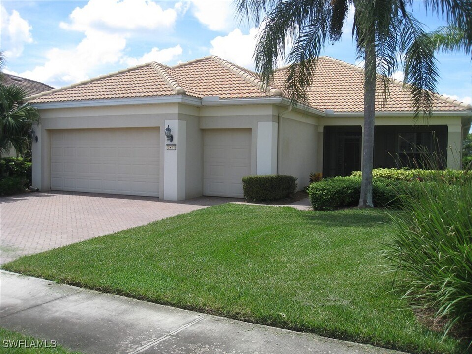 5874 Plymouth Pl in Ave Maria, FL - Foto de edificio