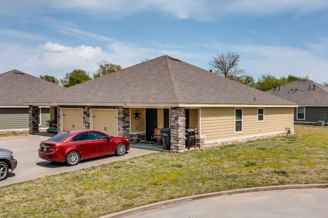 700-813 S Choctaw St in Claremore, OK - Building Photo