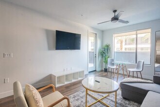 701 W Rio Salado Pkwy in Tempe, AZ - Building Photo - Building Photo