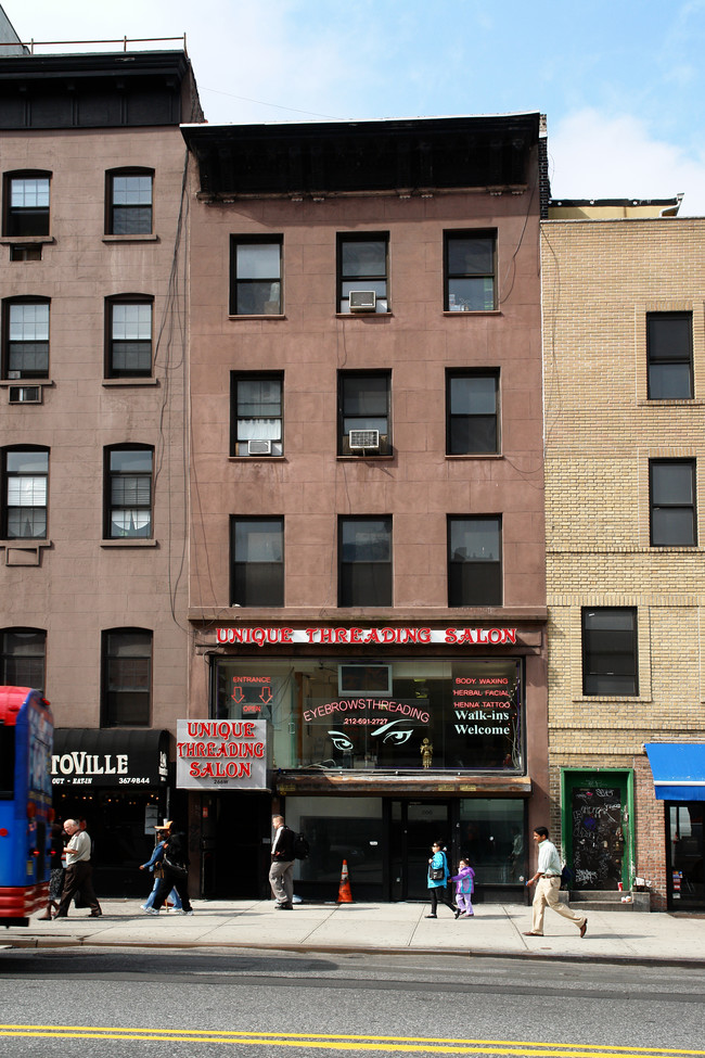 266 W 23rd St in New York, NY - Foto de edificio - Building Photo