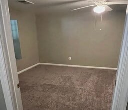 6200 Tamara Ct, Unit 2 in Camp Springs, MD - Foto de edificio - Building Photo