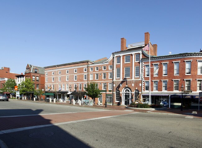 3 Congress St in Portsmouth, NH - Building Photo - Building Photo