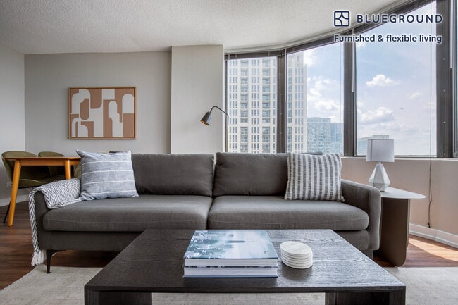 1212 S Michigan Ave in Chicago, IL - Building Photo - Building Photo