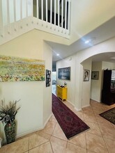 4318 NW 113th Pl in Doral, FL - Foto de edificio - Building Photo