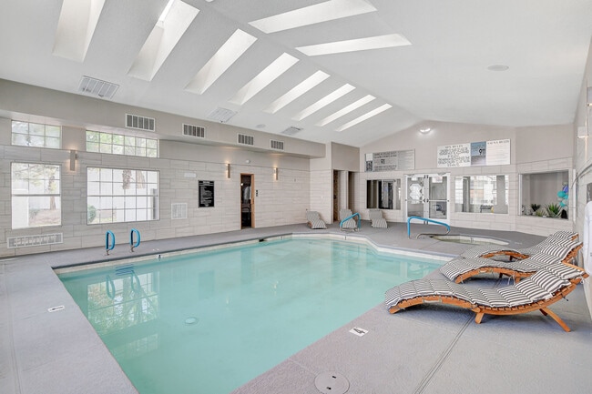 Tides On Twain in Las Vegas, NV - Foto de edificio - Building Photo
