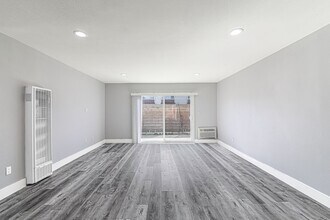 13392 Magnolia St in Garden Grove, CA - Building Photo - Building Photo