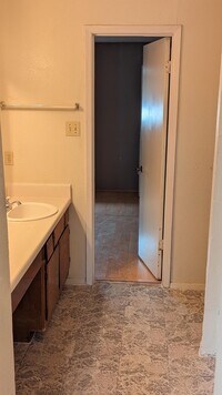 1946 Upland Dr photo'