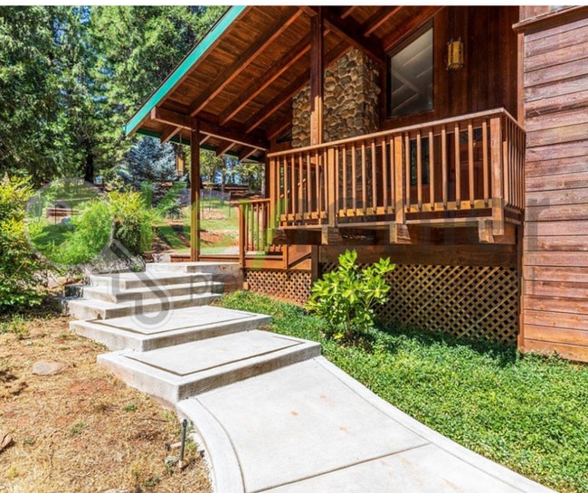 5374 Porter Ranch Rd in Garden Valley, CA - Foto de edificio - Building Photo
