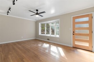 2958 Harcourt Dr in Decatur, GA - Building Photo - Building Photo