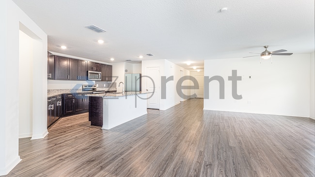 property at 613 Sarner Pass Wy.