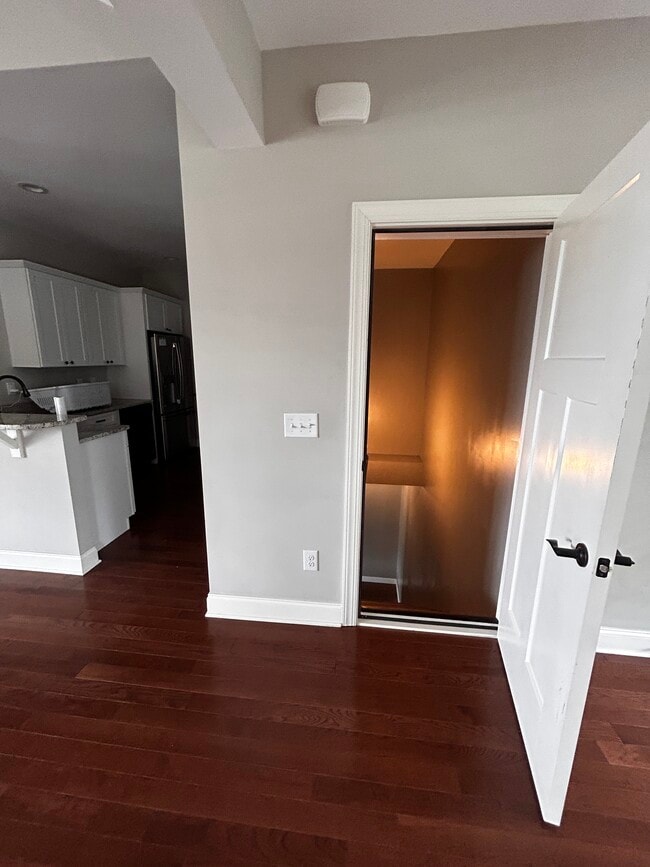 4 Southern Way Ln in Leicester, NC - Foto de edificio - Building Photo