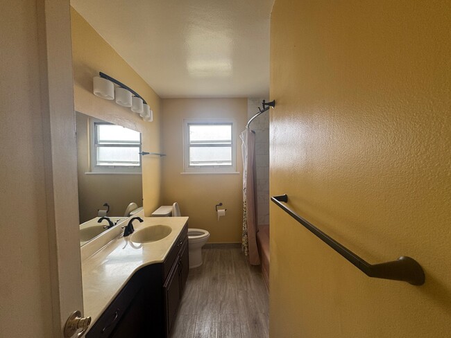 601 Linden Ave in San Bruno, CA - Foto de edificio - Building Photo