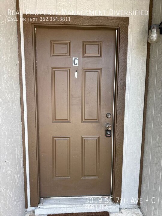 3019 SE 7th Ave in Ocala, FL - Foto de edificio