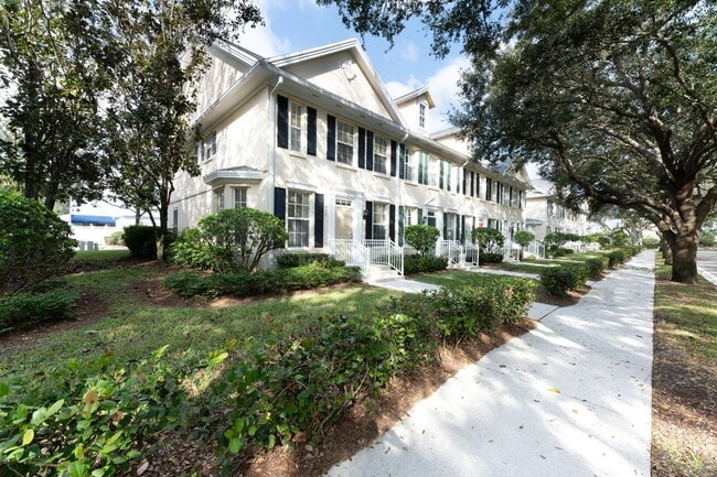 340 Jacaranda Dr in Jupiter, FL - Foto de edificio - Building Photo