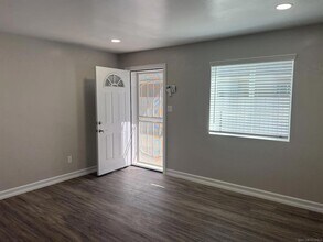 122 Jefferson Ave in Chula Vista, CA - Foto de edificio - Building Photo