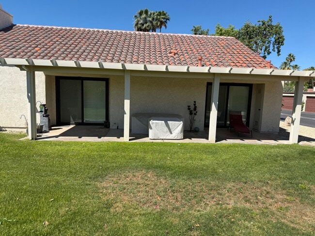 422 Forest Hills Dr in Rancho Mirage, CA - Building Photo - Building Photo