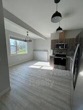 973 Lochness St in Kelowna, BC - Building Photo - Building Photo