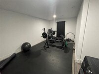 5962 Ridgeway Dr photo'