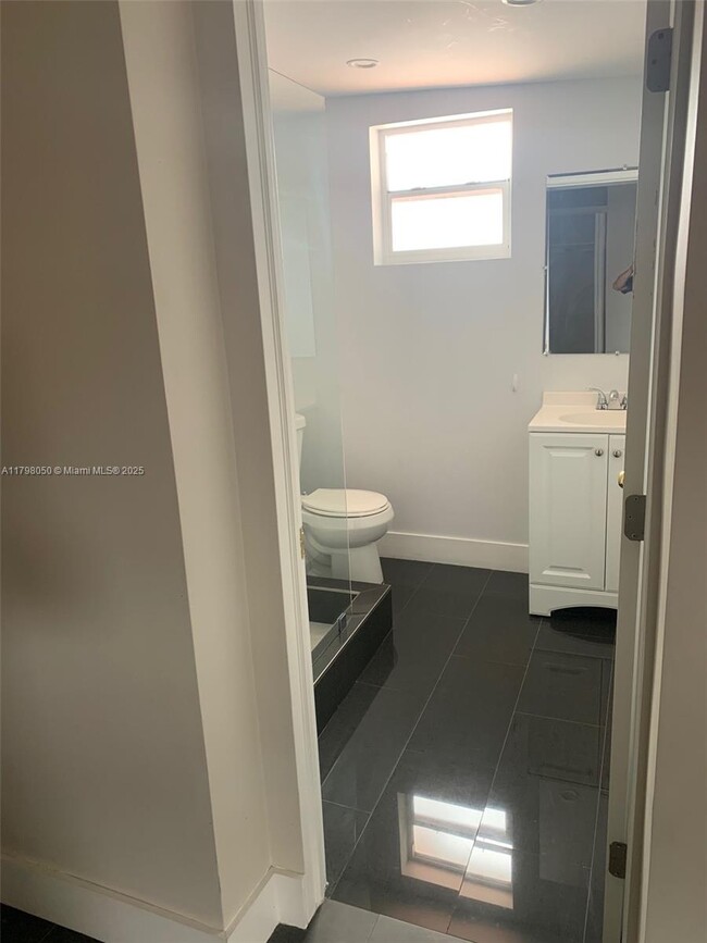 3840 NW 176th St in Miami Gardens, FL - Building Photo - Building Photo