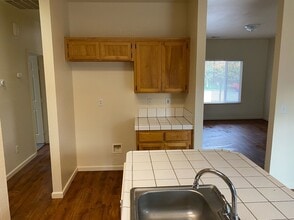 1920 Fern Dr in Corcoran, CA - Building Photo - Building Photo