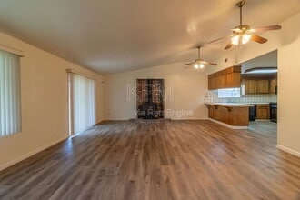 9717 Treetop Dr in Stockton, CA - Building Photo - Building Photo