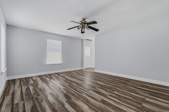 1427 Hade Falls Ln in Houston, TX - Building Photo - Building Photo