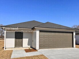 480 Moonlight Cove in Ward, AR - Building Photo