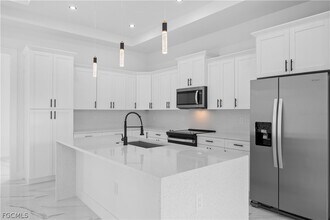 719 Fullerton Ave S in Lehigh Acres, FL - Building Photo - Building Photo