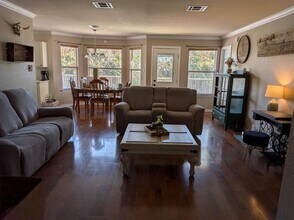 1800 Twisted Oak Dr in Leander, TX - Building Photo - Building Photo