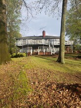 5041 E Shore Dr in Memphis, TN - Building Photo - Building Photo