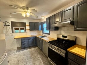 36 Edwards Rd in Durham, CT - Building Photo - Building Photo