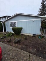 5108-5110-5110 N 46th St in Tacoma, WA - Building Photo