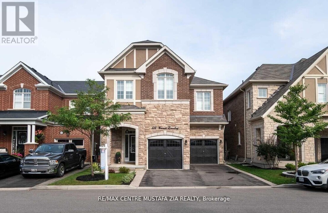 359 Emmett Landing in Milton, ON - Building Photo
