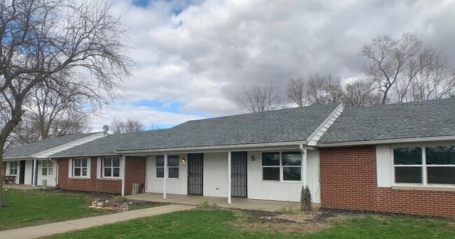 property at 716 S 6th Ave