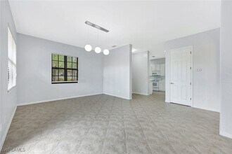 1126 Medan Ct N in Naples, FL - Building Photo - Building Photo