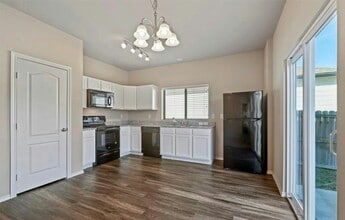 612 N Wofford St in Athens, TX - Building Photo - Building Photo