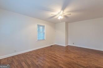 3405 Lark Ln in Decatur, GA - Building Photo - Building Photo