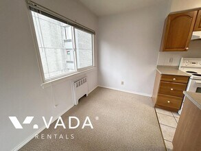 1208 Burnaby St in Vancouver, BC - Building Photo - Building Photo