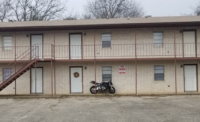 607 N 20th St, Unit #202 in Killeen, TX - Building Photo - Building Photo