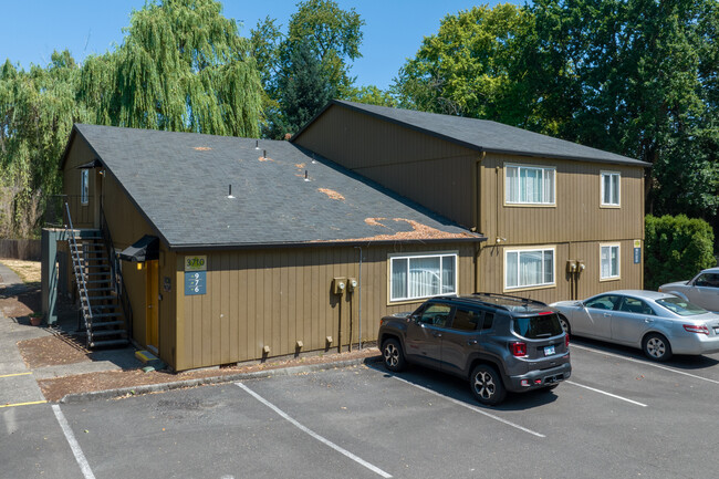 Shady Glen Apartments in Portland, OR - Building Photo - Building Photo