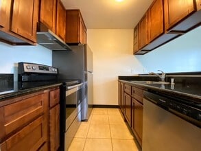 Lake View Terrace Apartments in Marina, CA - Building Photo - Building Photo