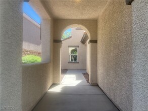 11225 Sweet Cicely Ave in Las Vegas, NV - Building Photo - Building Photo