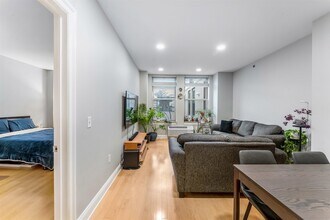 10 Regent St in Jersey City, NJ - Foto de edificio - Building Photo