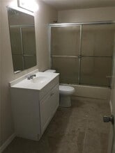 1049 S Terry Ave in Lakeland, FL - Building Photo - Building Photo