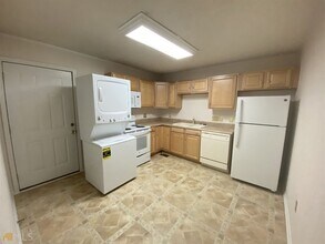 13 Carolina St in Hartwell, GA - Building Photo - Building Photo