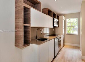 307 Majorca Ave in Coral Gables, FL - Building Photo - Building Photo